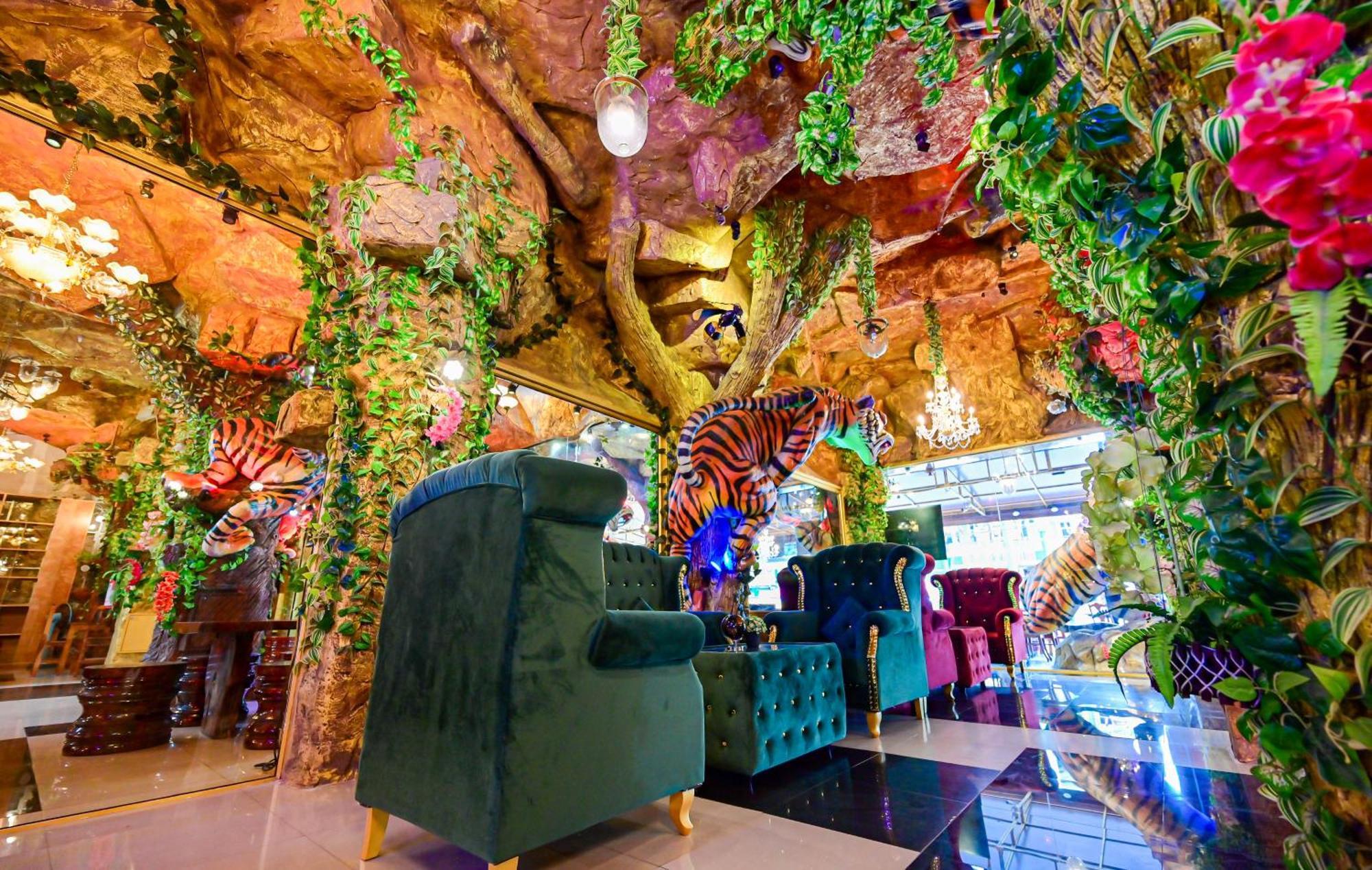 Tiger Complex Hotel Patong Eksteriør billede