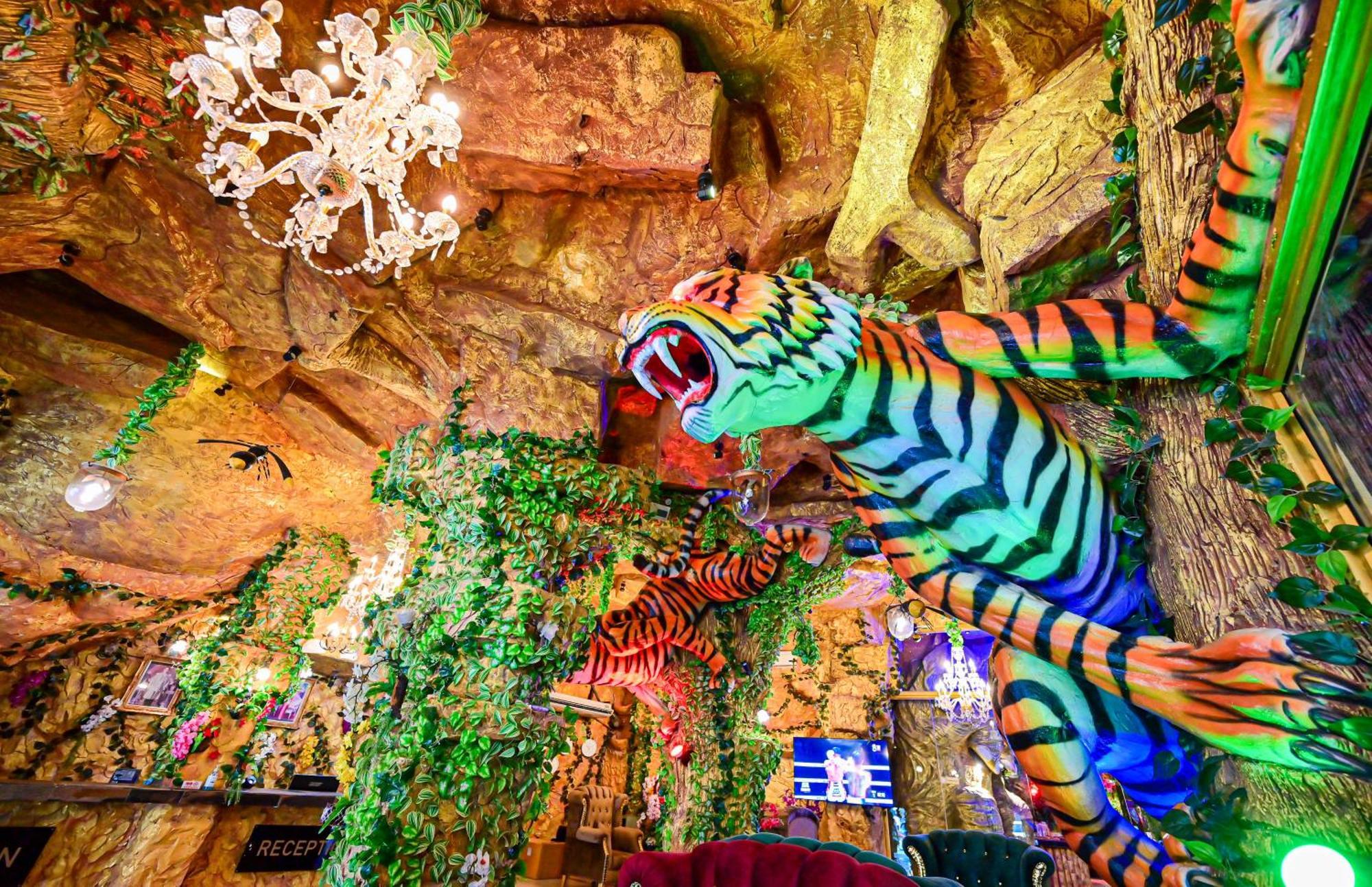 Tiger Complex Hotel Patong Eksteriør billede