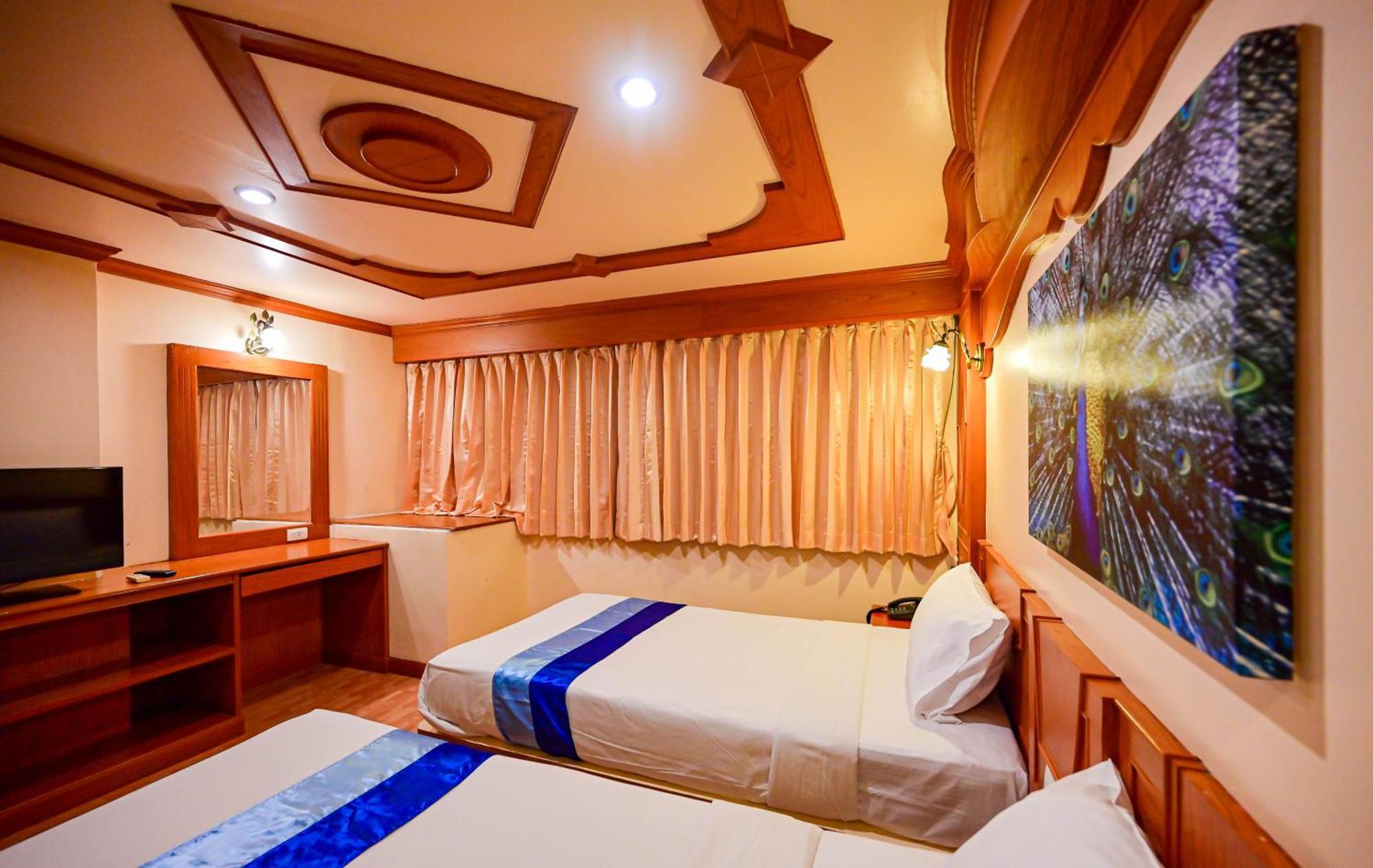 Tiger Complex Hotel Patong Eksteriør billede