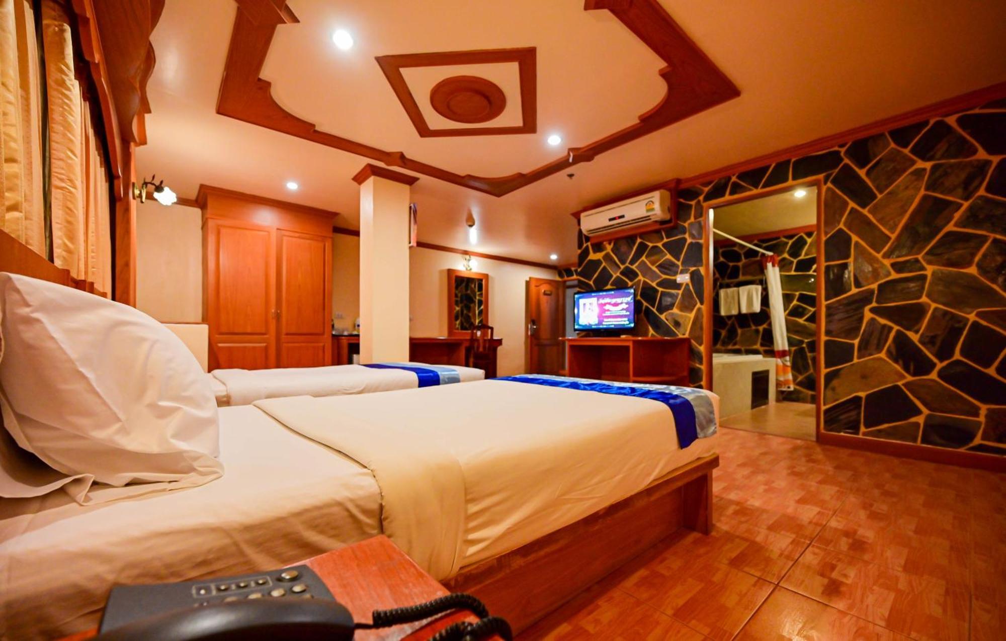 Tiger Complex Hotel Patong Eksteriør billede